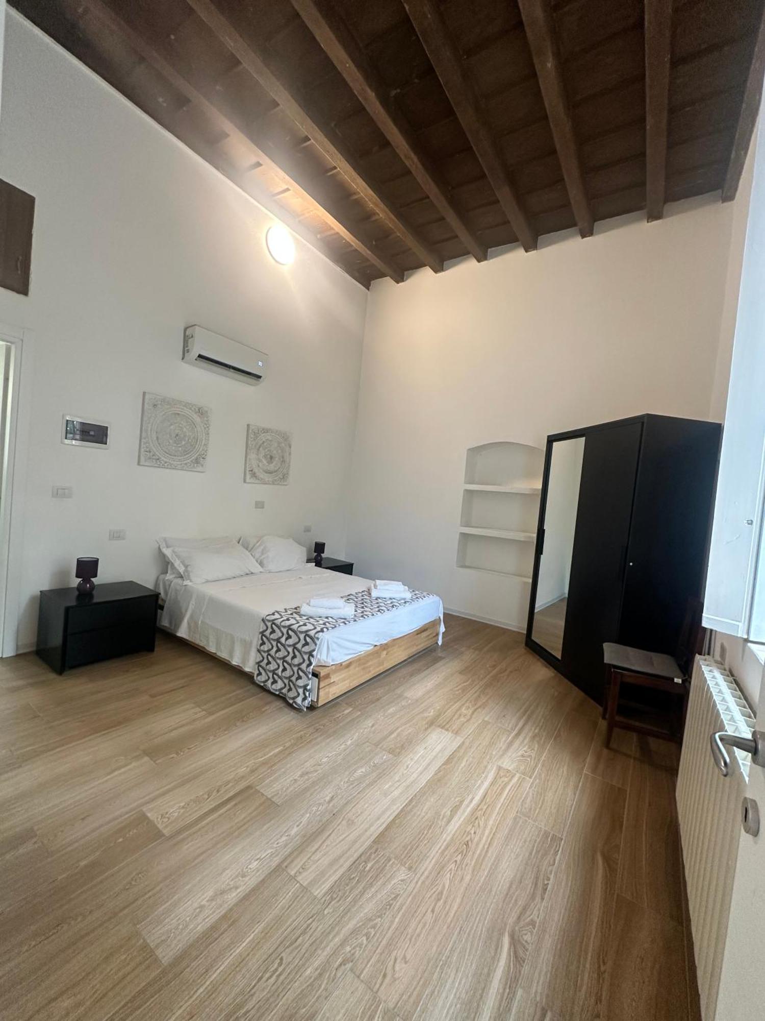 ארקורה Conte Durini Apartments & Rooms מראה חיצוני תמונה